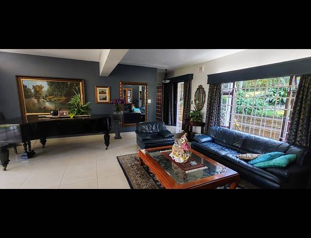 6 BEDROOM FREESTANDING FOR SALE IN ST MICHAELS ON SEA